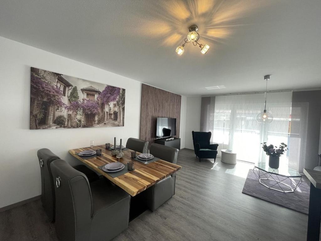 Exklusive Wohnung Zentral Mit Grossem Balkon Losheim Ngoại thất bức ảnh