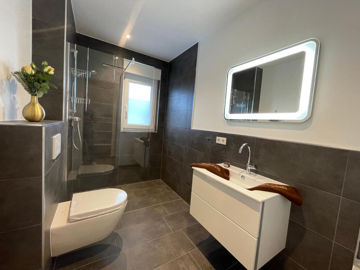 Exklusive Wohnung Zentral Mit Grossem Balkon Losheim Ngoại thất bức ảnh